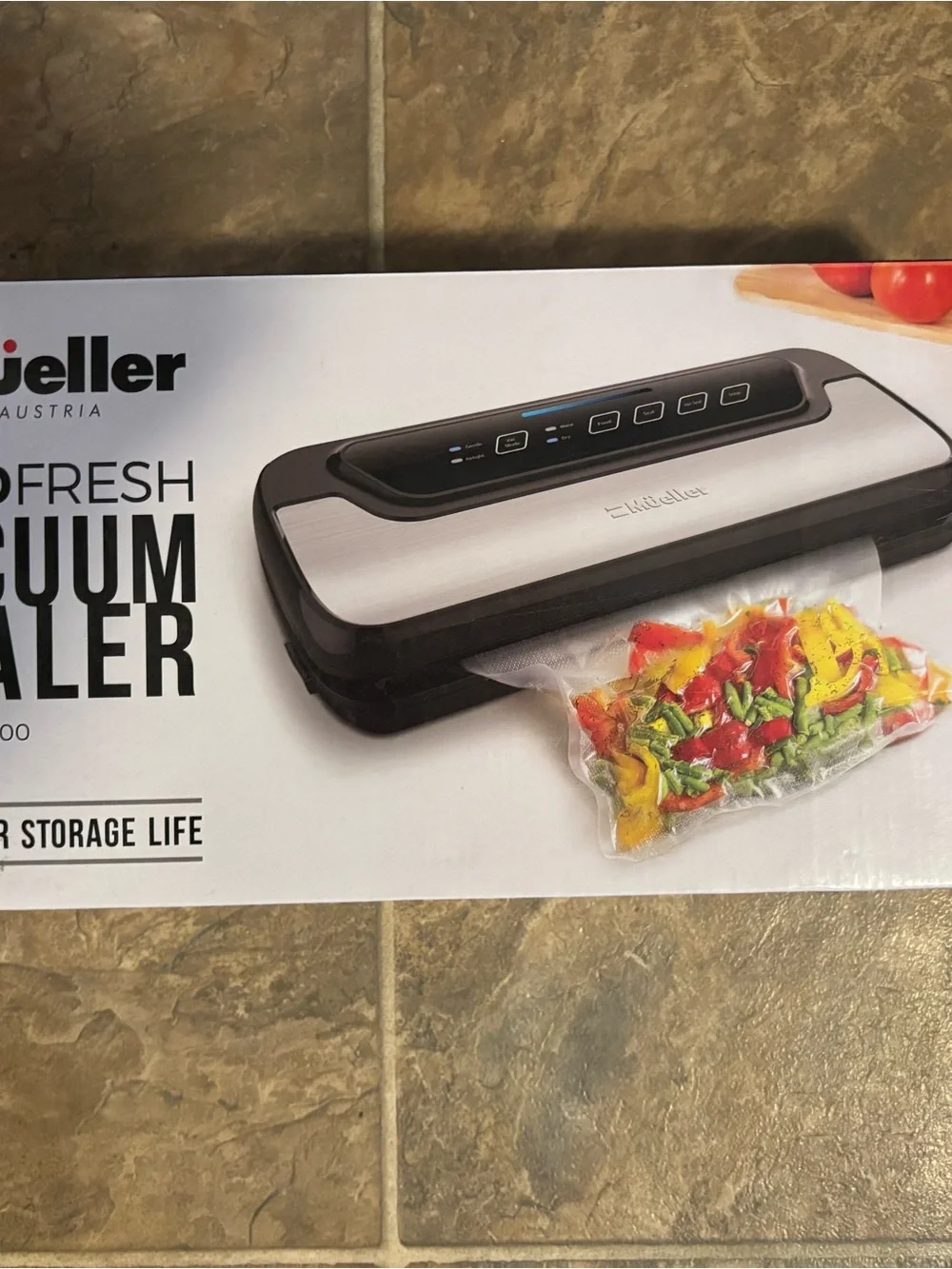 Mueller FoodFresh Vacuum Sealer in Black and Silver - Food Storage System